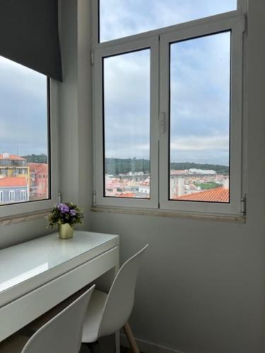 Lovely Monsanto View Studio Apartment in Campolide Z D