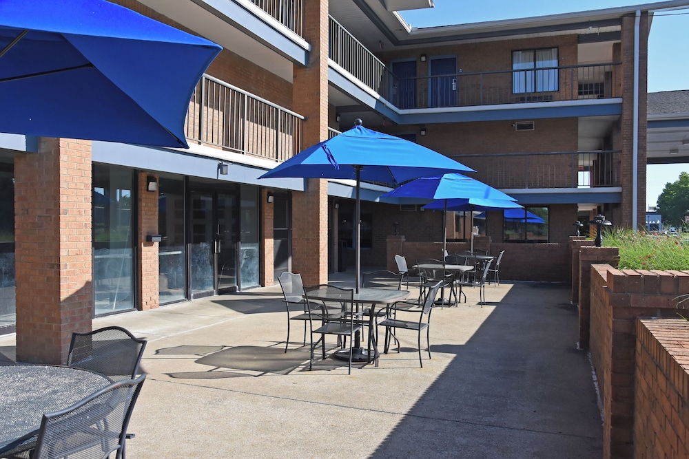 Days Inn by Wyndham Lebanon - photo 23