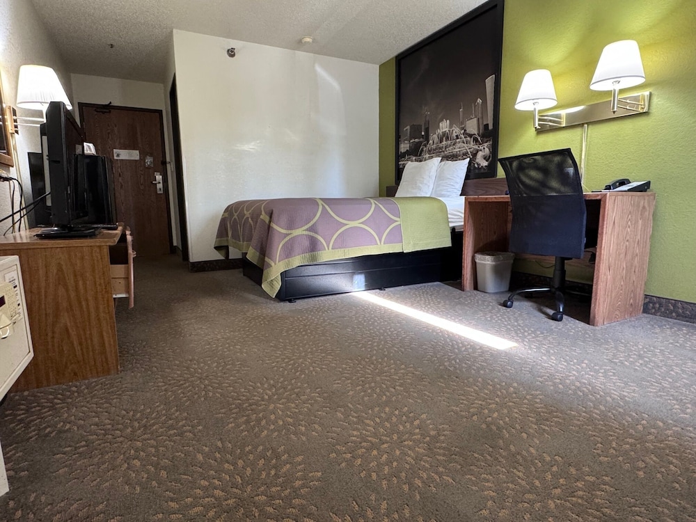 Super 8 by Wyndham Mokena Frankfort I 80 - photo 12