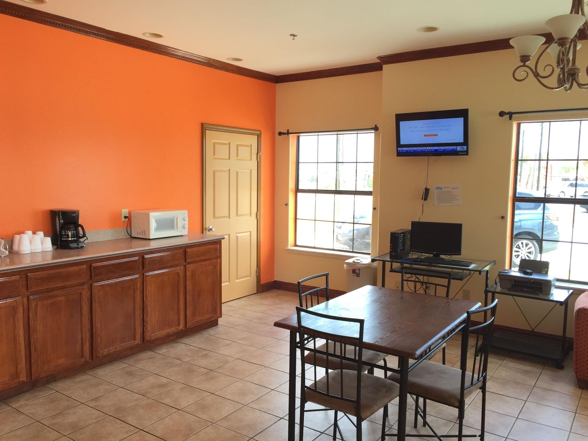 Boca Chica Inn & Suites Brownsville - photo 18