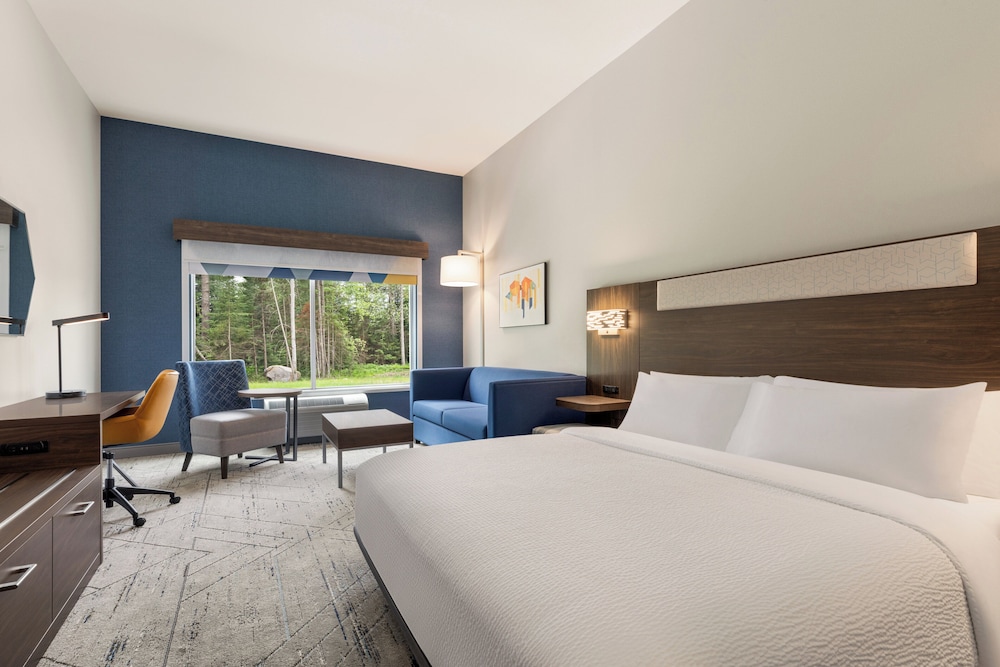 Holiday Inn Express and Suites Rhinelander by IHG - photo 11