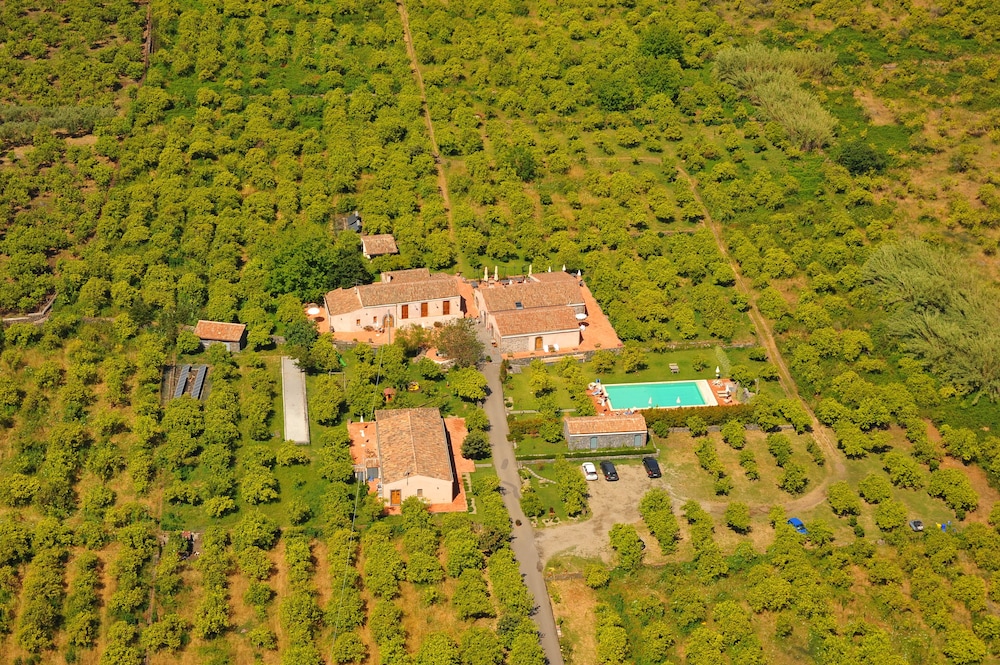 Agriturismo Galea — 4-Star Luxury Hotel in Riposto, Italy
