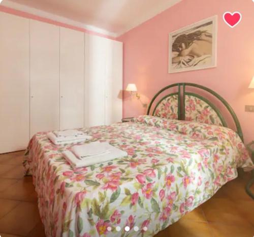 Esagoni Wi Fi 600mt Dal Mare Self Checkin in Massa, Italy