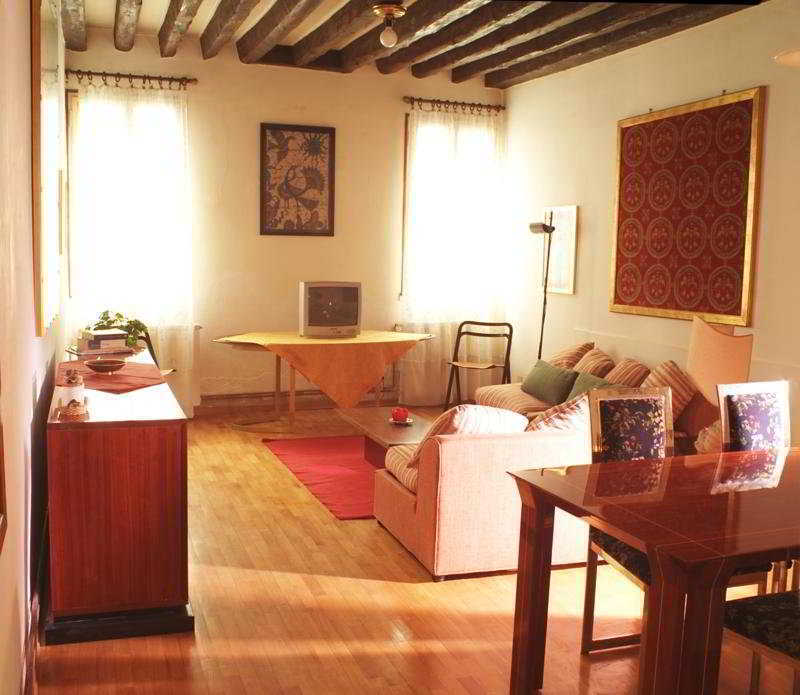 Residenza Da Ponte — 4-Star Luxury Hotel in Venice, Italy