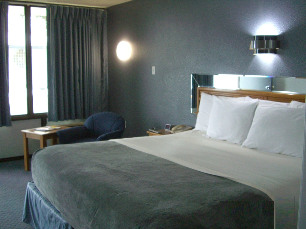 Quails Nest Inn and Suites - photo 7
