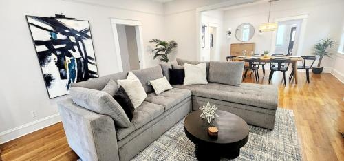 Gem in Laurel Park Newly Remodeled Near Downtown in Sarasota, United States