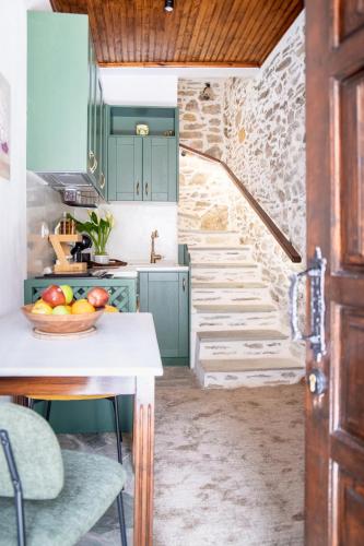 Stefania's Mountain Tale - last minute hotel in Unknown City