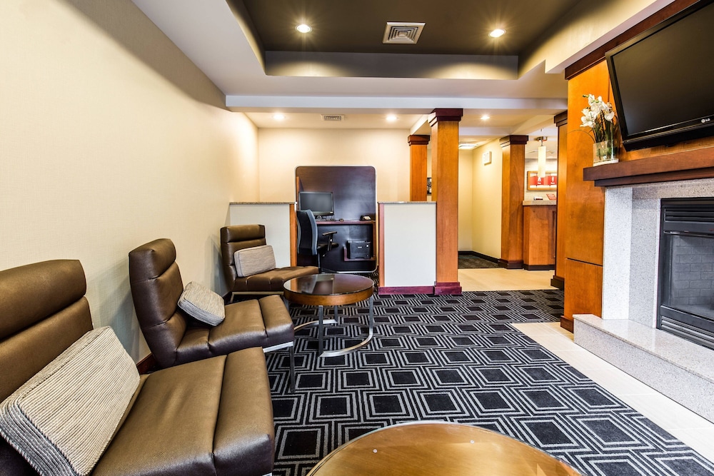 TownePlace Suites by Marriott Gilford - photo 30