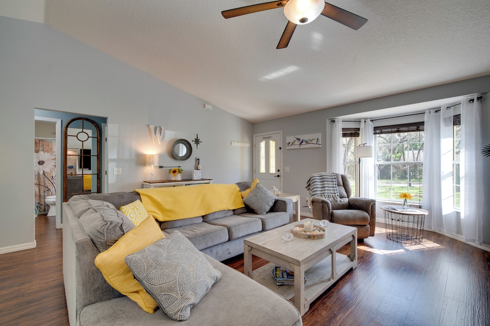 Private Heated Pool Sunny Homosassa Stay — 4-Star Luxury Hotel in Homosassa, United States