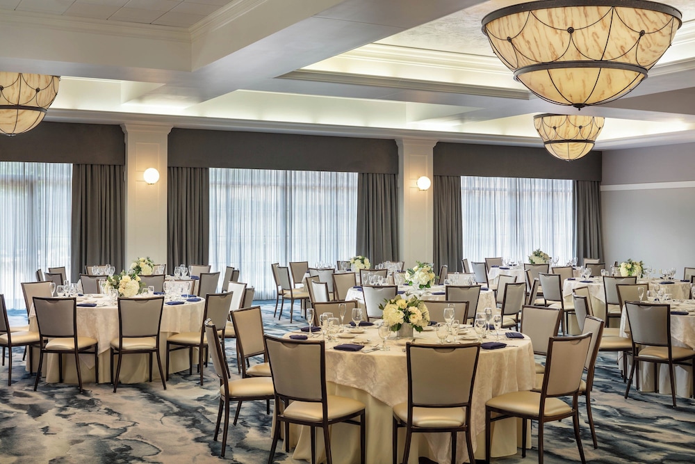 Four Points By Sheraton Norwood - photo 5