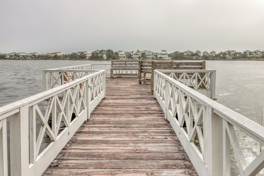 Carillon Beach Inn - photo 40