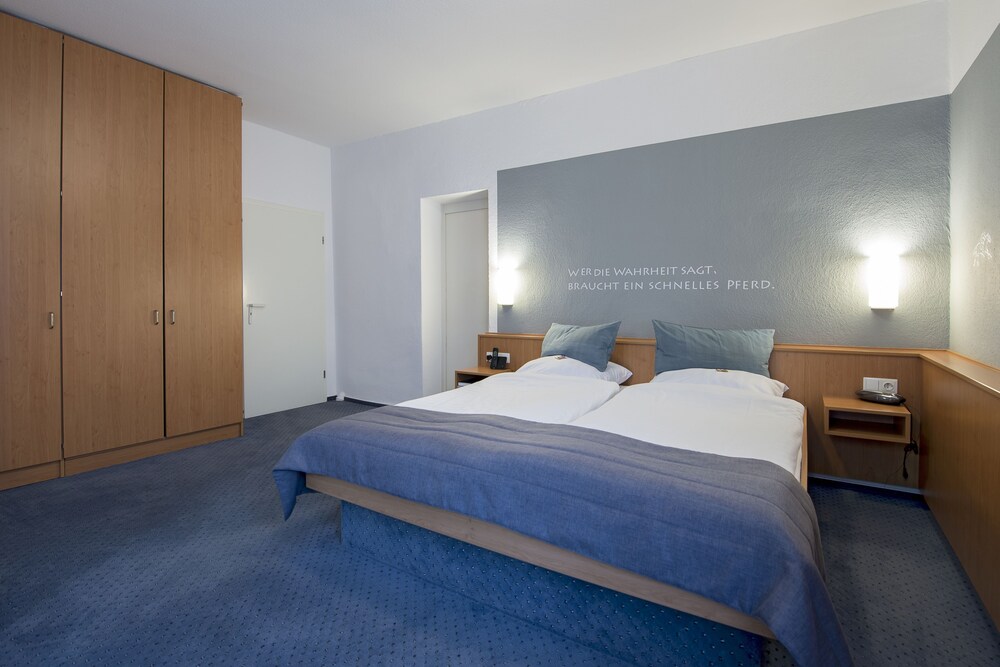 Hotel Keil — Wilhelmshaven — photo 3