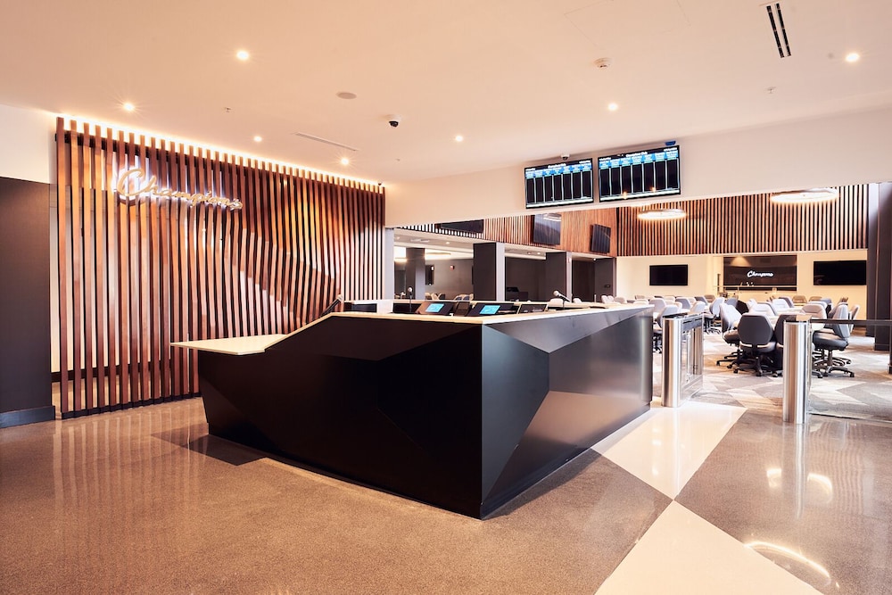 Champions Club and Hotel Houston Westchase - photo 3