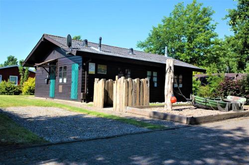 4 Personen Ferienhaus mit Kaminofen und Kanu in Otterndorf in Otterndorf, Germany