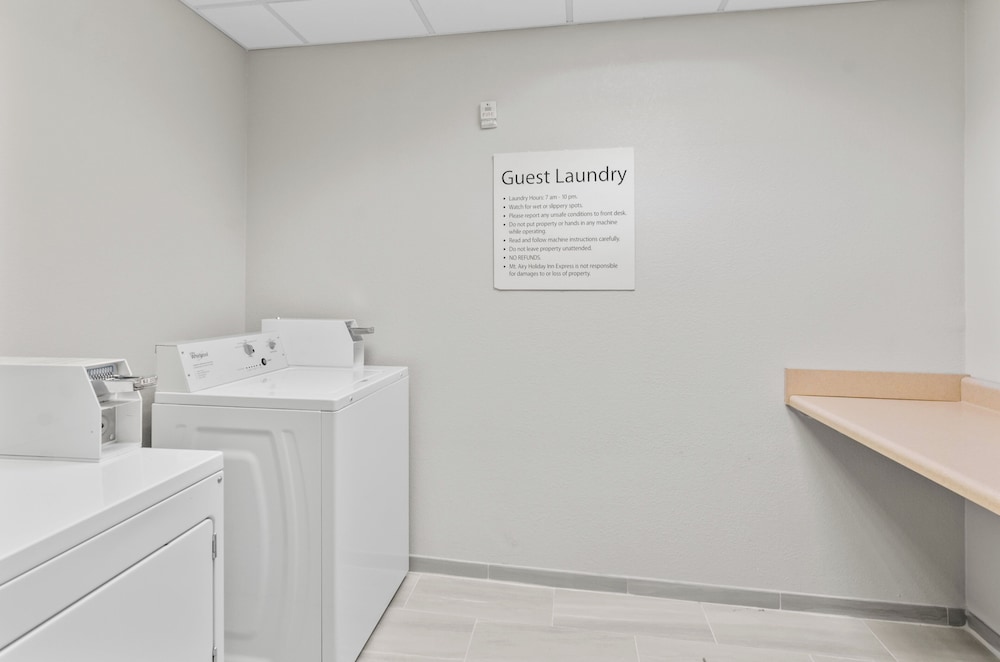 Holiday Inn Express Hotel & Suites Mount Airy by IHG - photo 23
