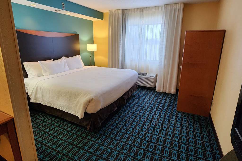 AmericInn by Wyndham St. Cloud MN Shopping Area - photo 11