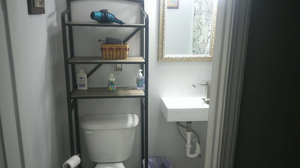 Lil Black Bear Inn - photo 78