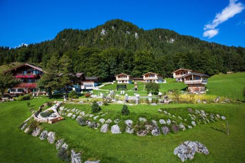 Alpenpension Ettlerlehen Ferienwohnungen — 4-Star Luxury Hotel in Ramsau, Germany