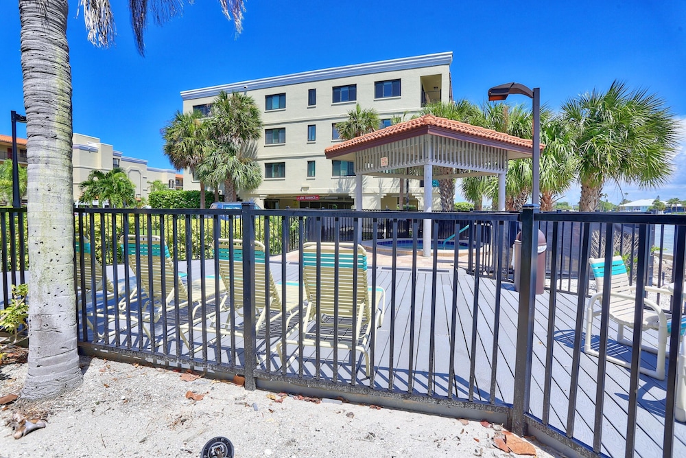 Land's End 11 406 Beach Front Premier - photo 52