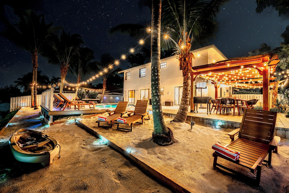 Tulum Villa — 5-Star Luxury Hotel in Pembroke Pines, United States
