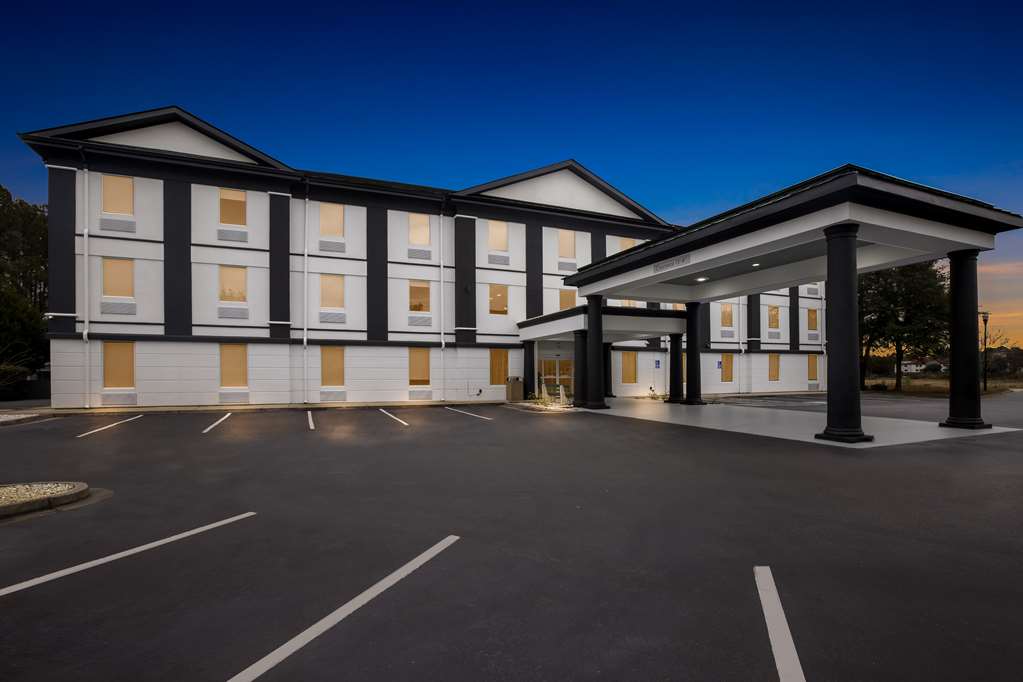 Sonesta Essential Savannah - photo 9