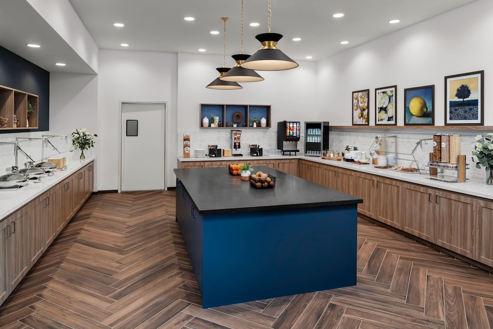 SpringHill Suites by Marriott Chula Vista Eastlake - photo 19