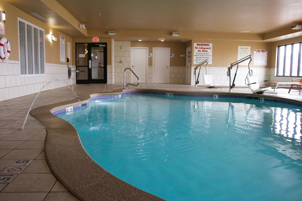 Holiday Inn Express Hotel & Suites Crawfordsville by IHG - photo 20