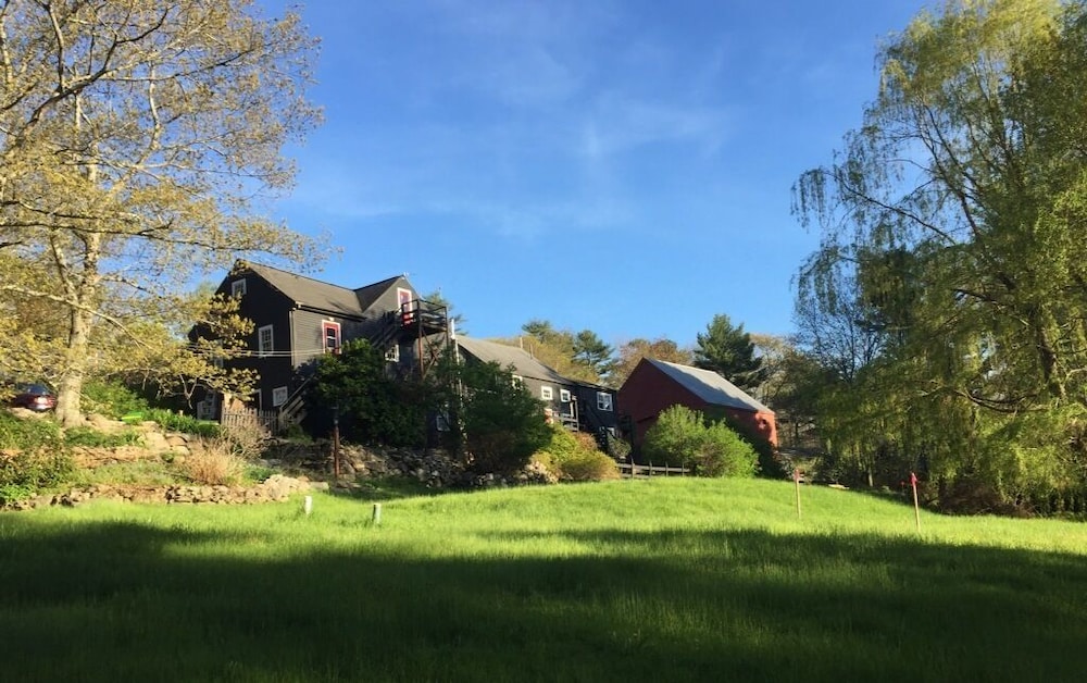 The Squire Tarbox Inn - photo 42