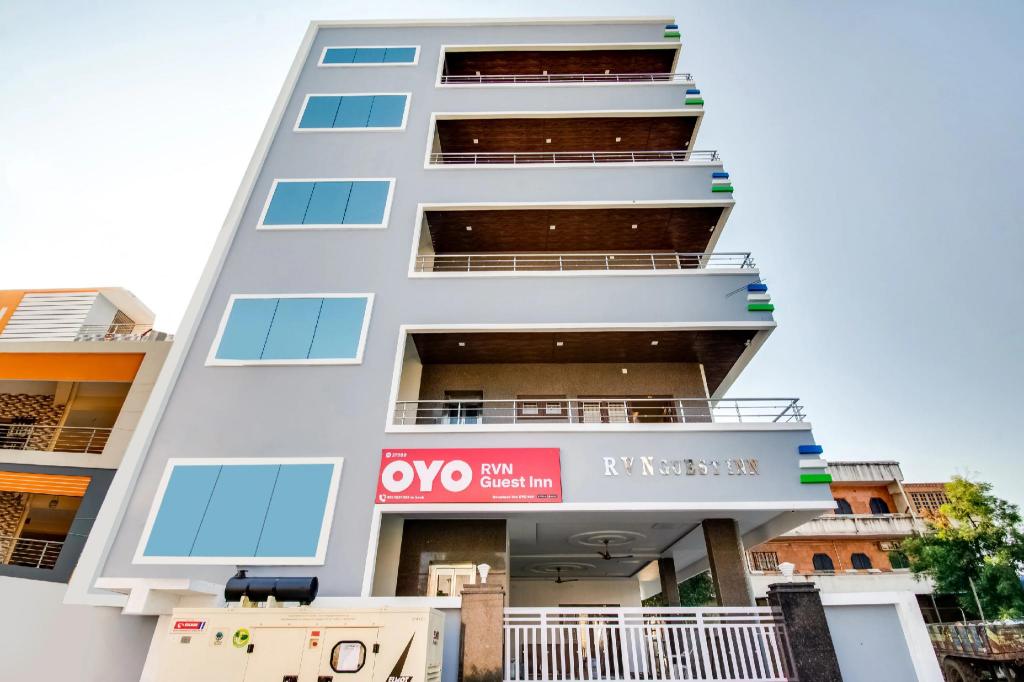 Hotel Rvn — Nellore