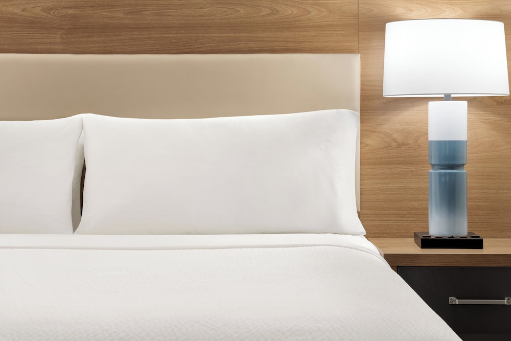 Candlewood Suites Boise Towne Square by IHG - photo 21