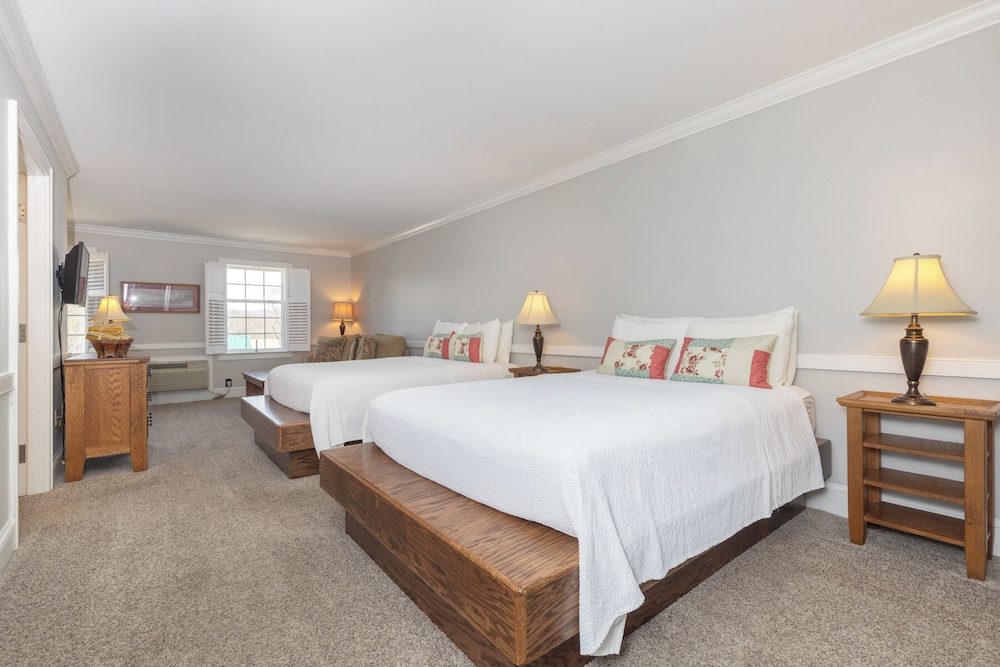 Selinsgrove Inn - photo 57