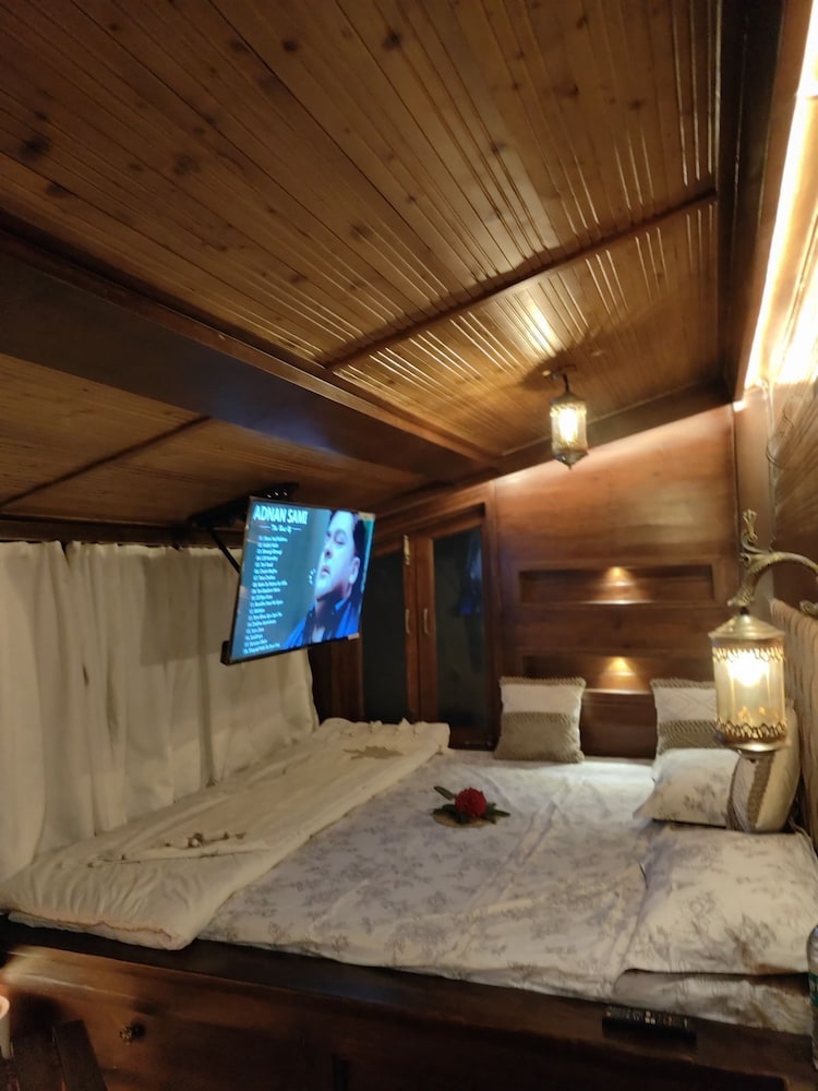 Snovika The Organic Farm And Stays in Dhari, India