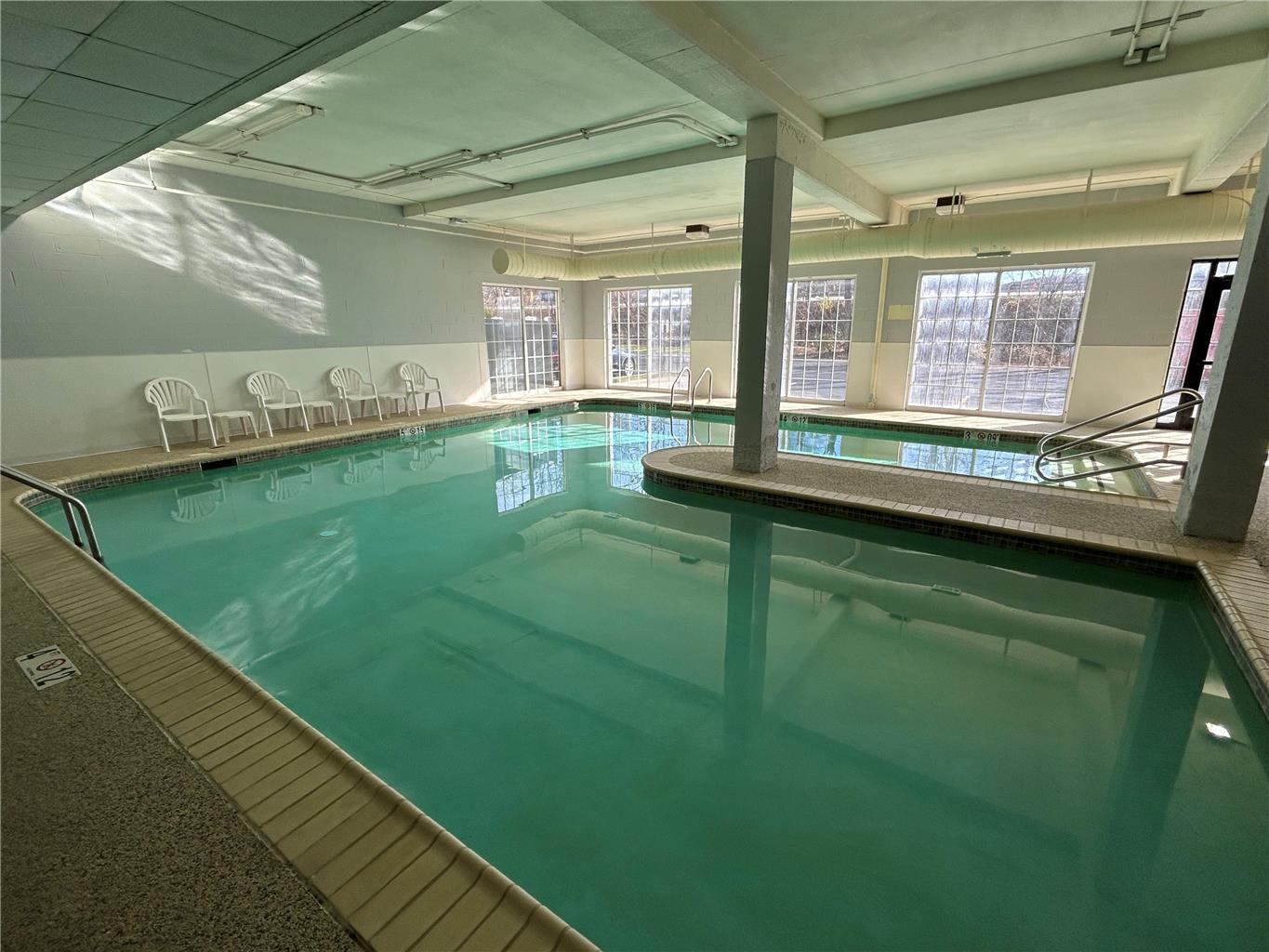 Best Western Chocolate Inn at the Park - photo 26