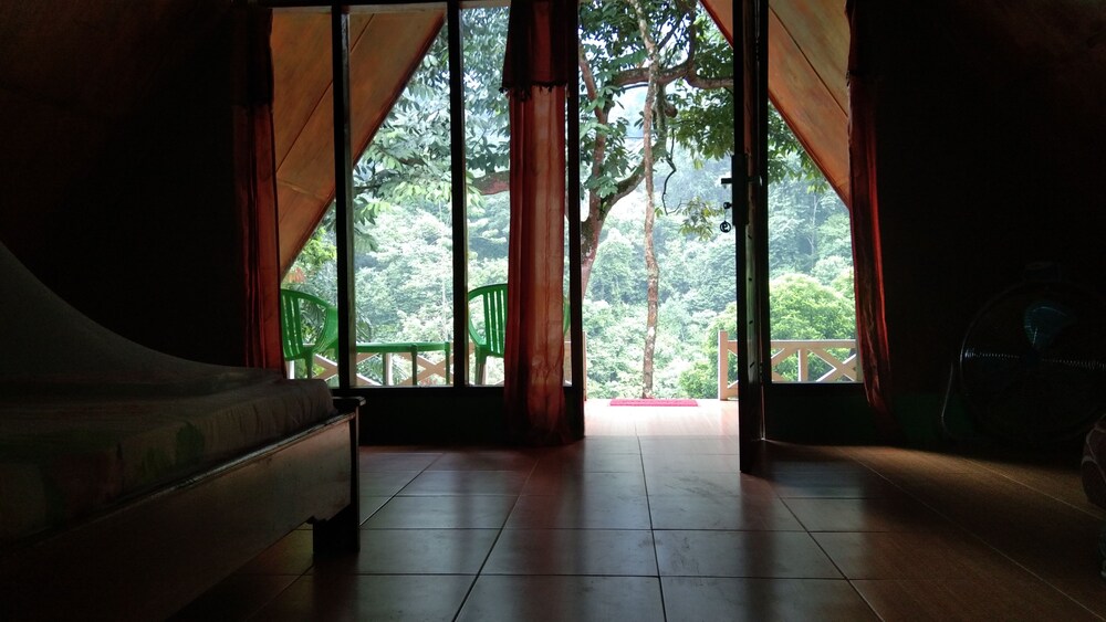 Green Forest Tangkahan - carbon neutral hotel in Medan