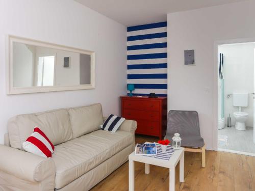 Apartments Villa Karmen Comfort One Bedroom Apartment with Terrace Marine