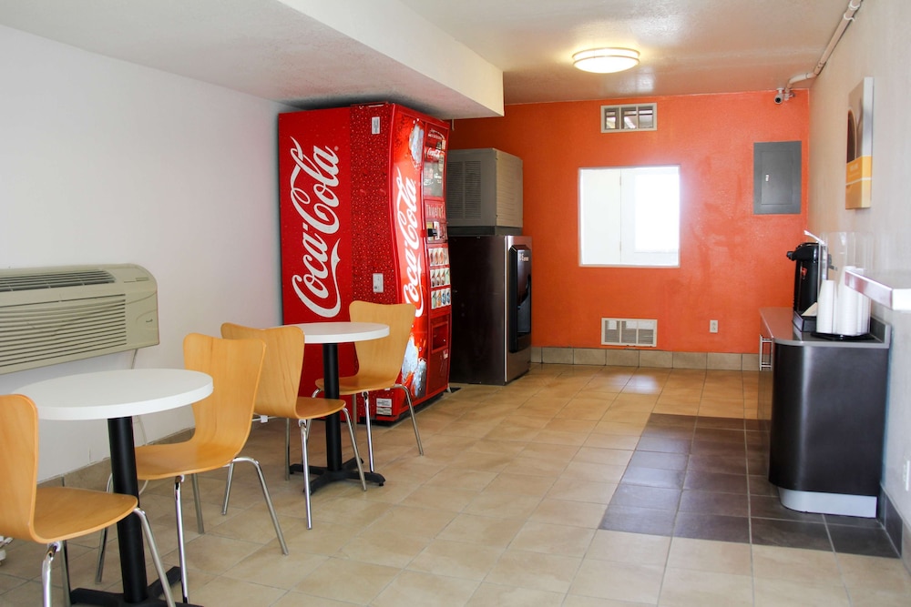 Motel6 Goodland KS - photo 17