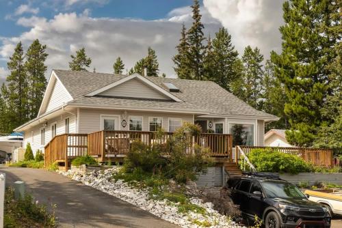 NN The Summit Copper Ridge 1 bed 1 bath — 4-Star Luxury Hotel in Whitehorse, Canada