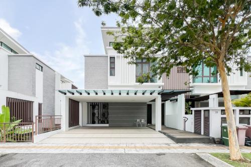 Luxury Villa Putrajaya 39 Smarthome — 4-Star Luxury Hotel in Putrajaya, Malaysia