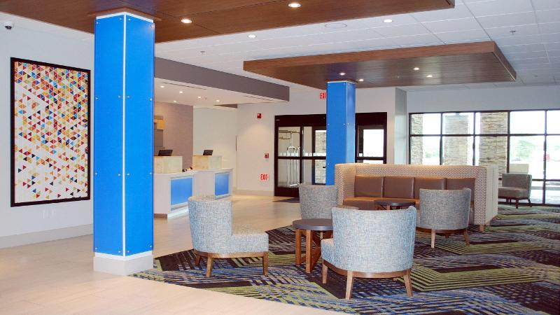 Holiday Inn Express and Suites White Hall by IHG - photo 5