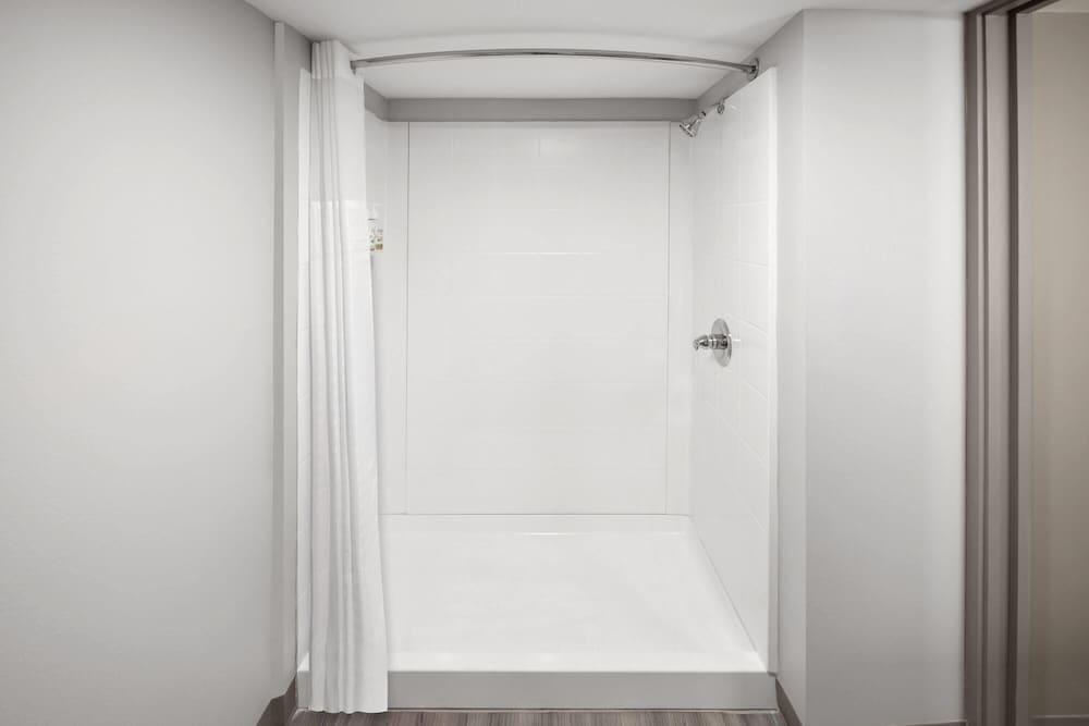 Ramada By Wyndham Kenner New Orleans Airport South - photo 35