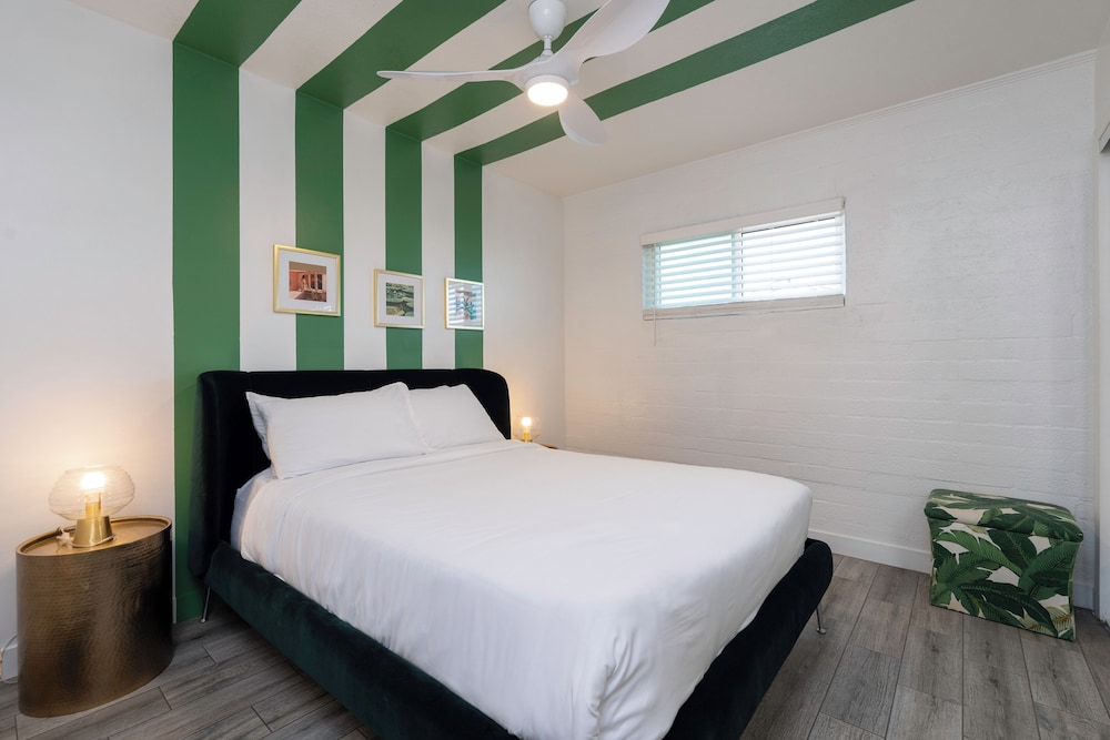 Ash & Ko Boutique Lodging - photo 20