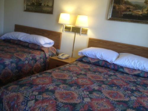 Economy Inn - photo 19