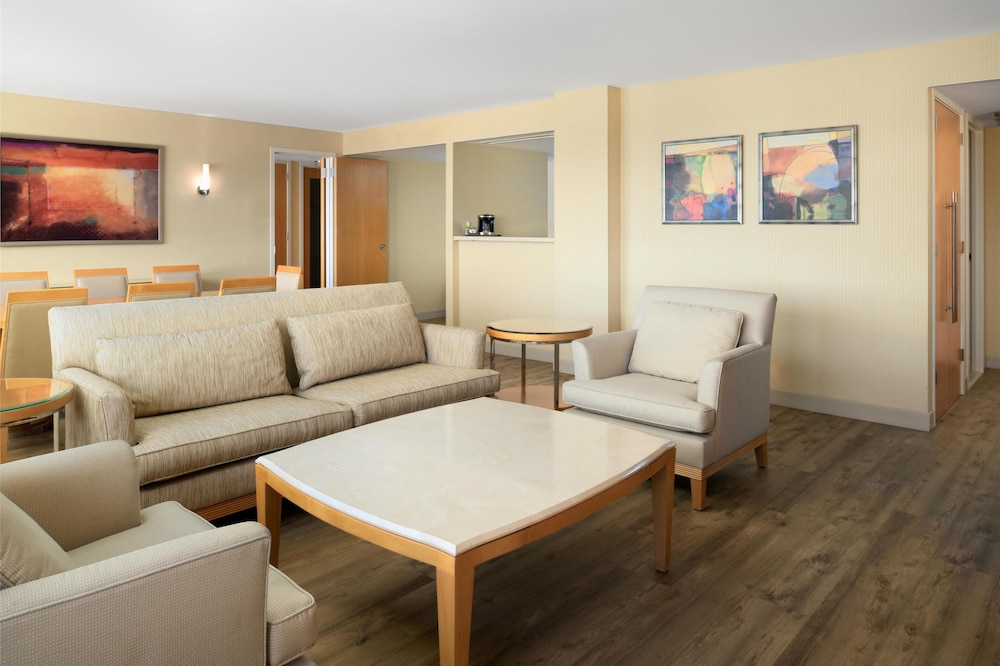 Hilton San Francisco Airport Bayfront - photo 37