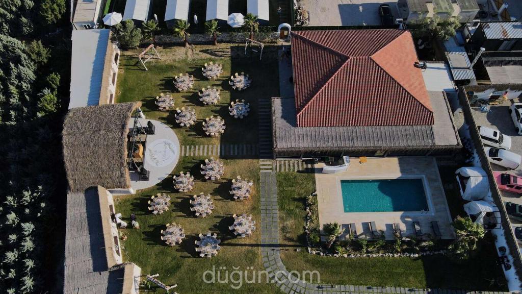 Mes Mudita in Izmir, Turkey