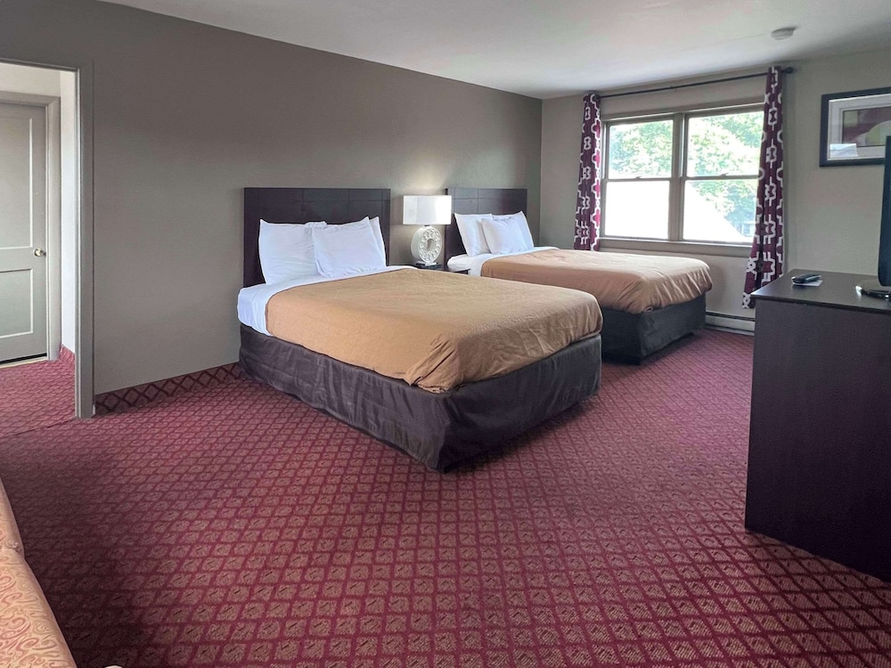 Rodeway Inn & Suites Hershey Chocolate Avenue - photo 27