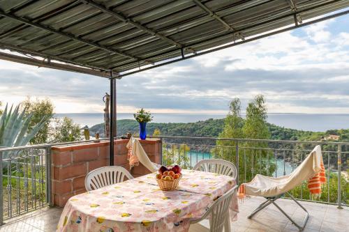 Simona Panorama — 4-Star Luxury Hotel in Marina Di Campo, Italy