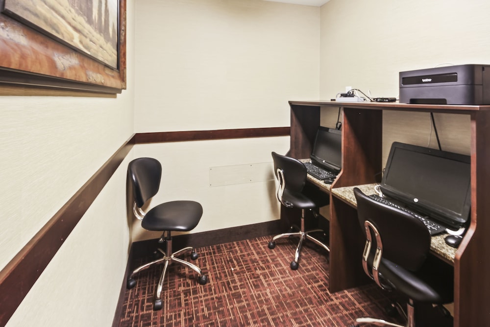 Yellowstone Westgate Hotel - photo 33