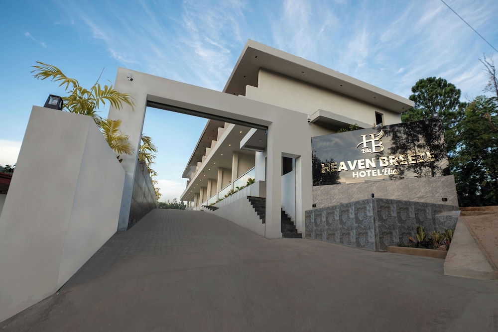 Heaven Breeze Hotel Ella — 4-Star Luxury Hotel in Ella Town, Sri Lanka