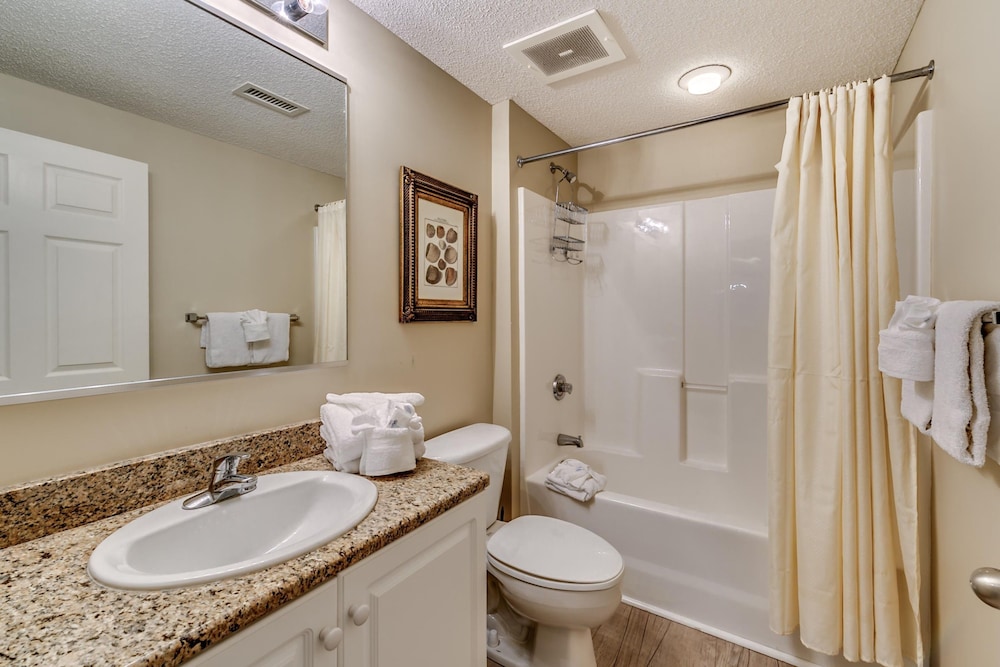 Barefoot Resort North Tower by Condo World - photo 42