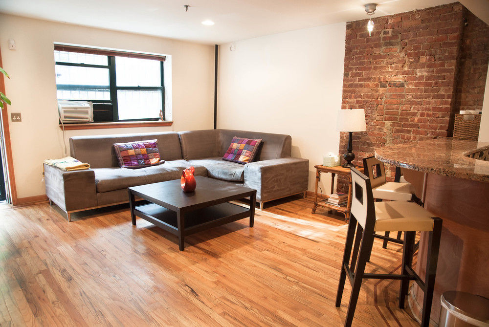 Luxury Suites Upper West Brownstone - photo 26